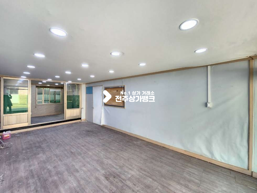 전북 전주완산구 서신동 서신동 저렴하고 넒은 서비스업 , 인터넷 쇼핑몰으로 쓰시기좋은 1층상가입니다. 월세 매물번호 12151 사진 3