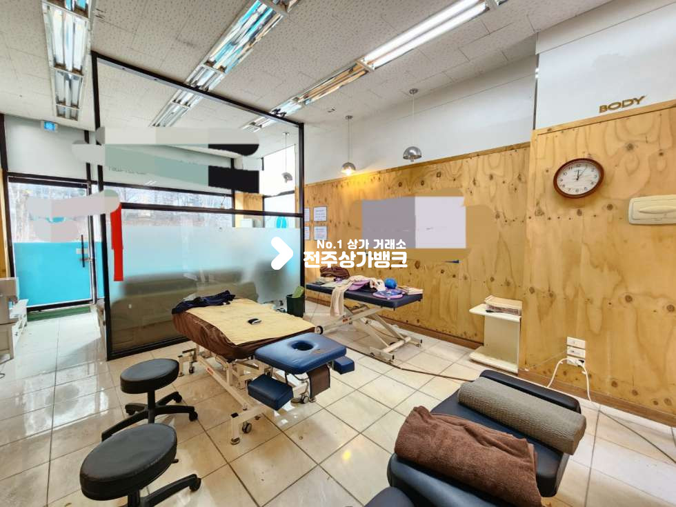 전북 전주완산구 효자동2가 ★효자동2가 미용 공방 네일 등 추천★ 월세 매물번호 12157 사진 3