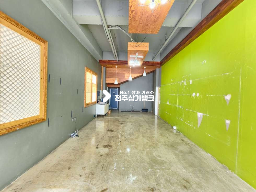 전북 전주완산구 효자동2가 효자동2가 저렴하고 20평 형때 미용업,사무실 가능합니다. 월세 매물번호 12177 사진 2