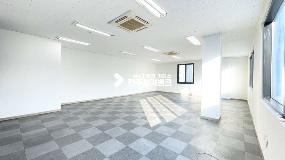 전북 전주완산구 효자동2가 ✧✧채광좋은 ✧✧3층사무실,세미나실,교육실✧✧자유업종추천✧✧냉난방기설치됨 월세 매물번호 12213 사진 8