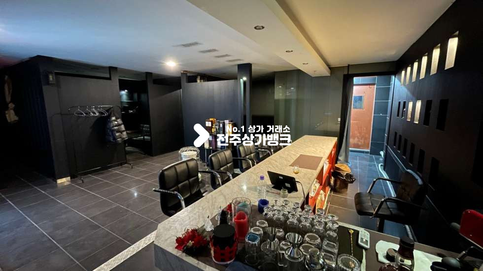 전북 전주완산구 서신동 ★★ 양도양수 ★★ 가성비갑 ★★ 권리금없는 Bar ★★ 바로 영업가능 ★★ 서둘러주세용^^ 월세 매물번호 12241 사진 5