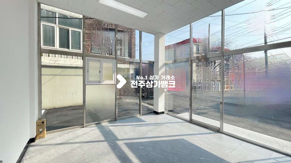 전북 전주덕진구 덕진동1가 위치좋고✔채광좋은✔통유리✔신축상가✔첫입주✔냉난방기✔순간온수기✔사무실,미용업✔강추~~!!!! 월세 매물번호 12291 사진 1