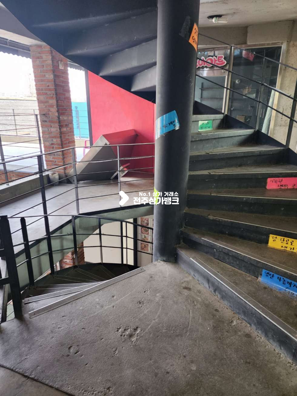 전북 전주완산구 풍남동1가 객리단길 3층 전체 저렴한 월세 즉시입주 가능합니다. 월세 매물번호 12302 사진 7