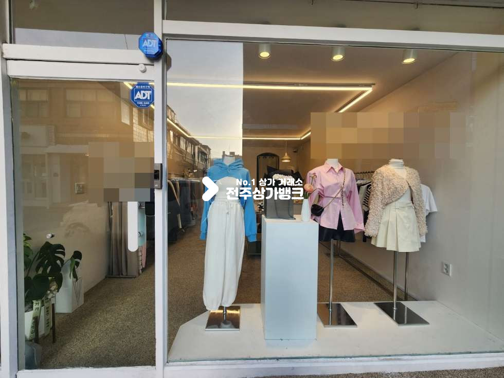 전북 전주완산구 고사동 고사동 저렴한 월세 , 시설 잘되어있는 의류샵 입니다. 월세 매물번호 12325 사진 16