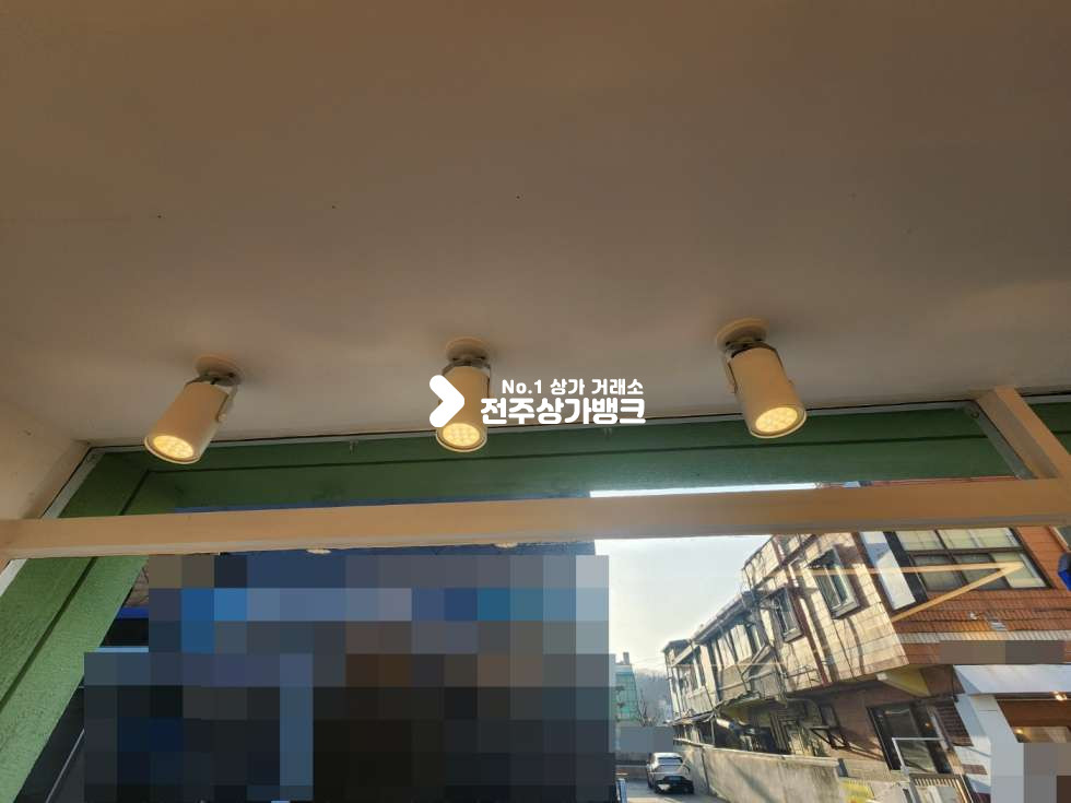 전북 전주완산구 고사동 고사동 저렴한 월세 , 시설 잘되어있는 의류샵 입니다. 월세 매물번호 12325 사진 17