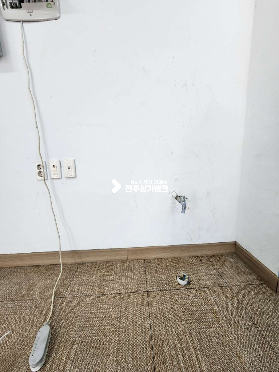 전북 전주완산구 효자동3가 효자동 3가 저렴한 월세로 공방,사무실 추천드립니다. 월세 매물번호 12326 사진 9