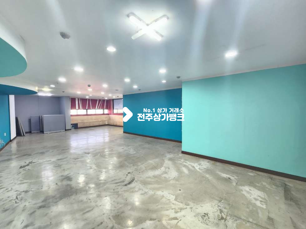 전북 전주완산구 경원동1가 경원동 대로변 상권 사무실,공방으로 쓰시기 좋은곳 즉시입주 가능합니다. 월세 매물번호 12346 사진 6