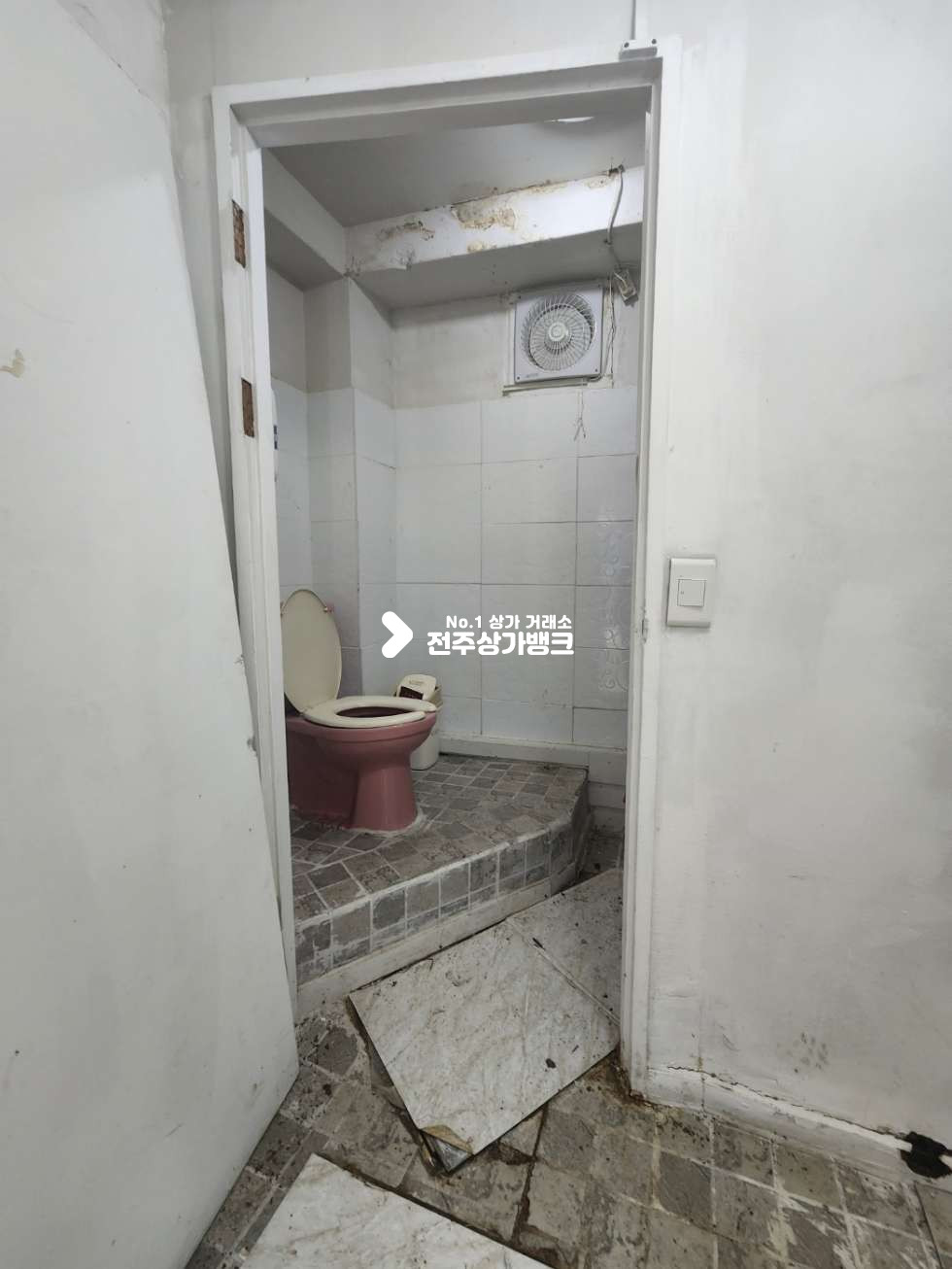 전북 전주완산구 중앙동3가 중앙동 웨리단길 지하까지 사용가능한 상가 즉시입주 가능합니다. 월세 매물번호 12347 사진 7