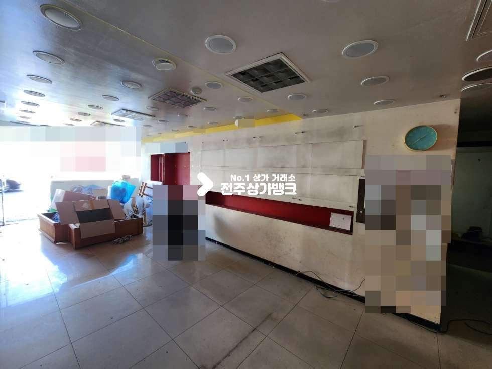 전북 전주완산구 경원동1가 객사대로변 16평 상가 즉시입주 가능합니다. 월세 매물번호 12379 사진 4