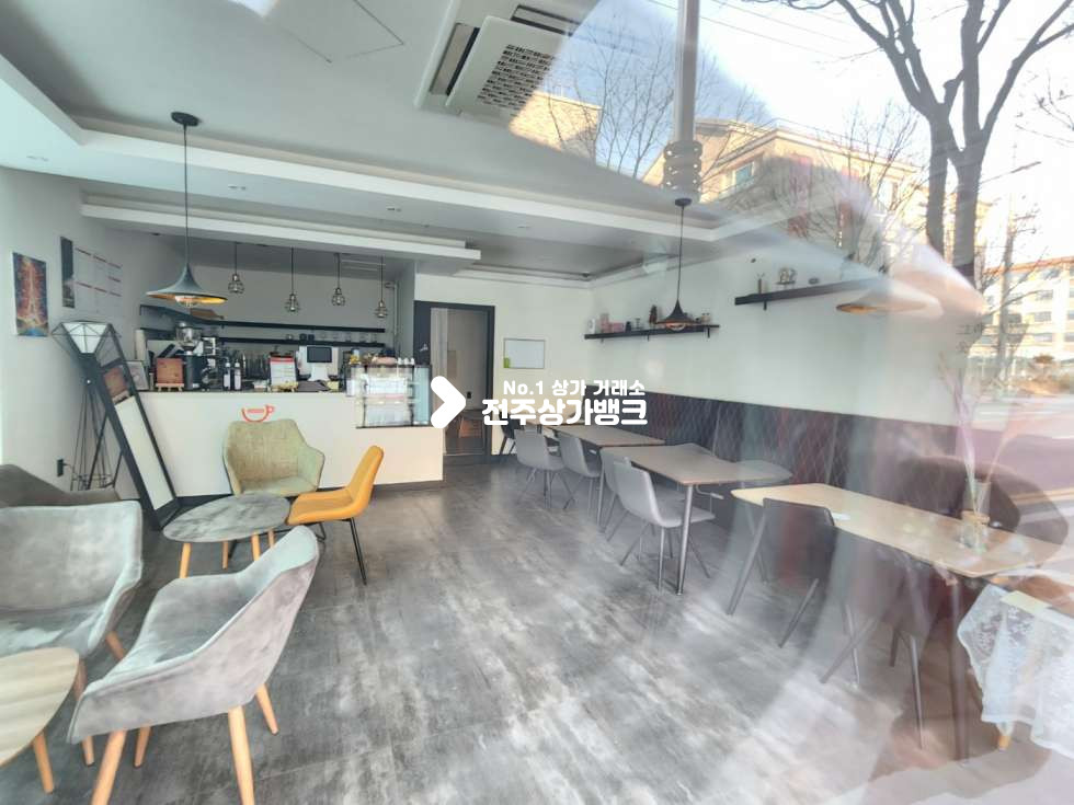 전북 전주완산구 효자동3가 ★효자동 커피숍 양도양수 ★ 월세 매물번호 12406 사진 4