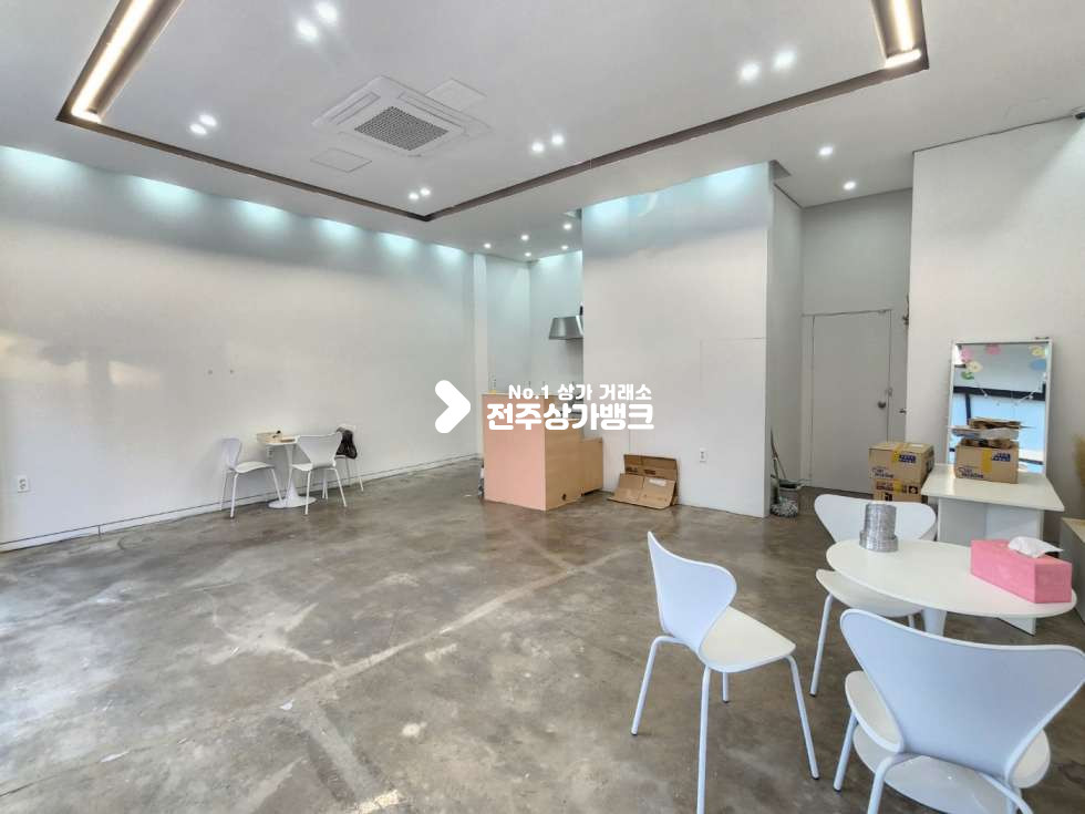 전북 전주완산구 효자동3가 ★효자동 모든업종가능 메인거리★ 월세 매물번호 12409 사진 5