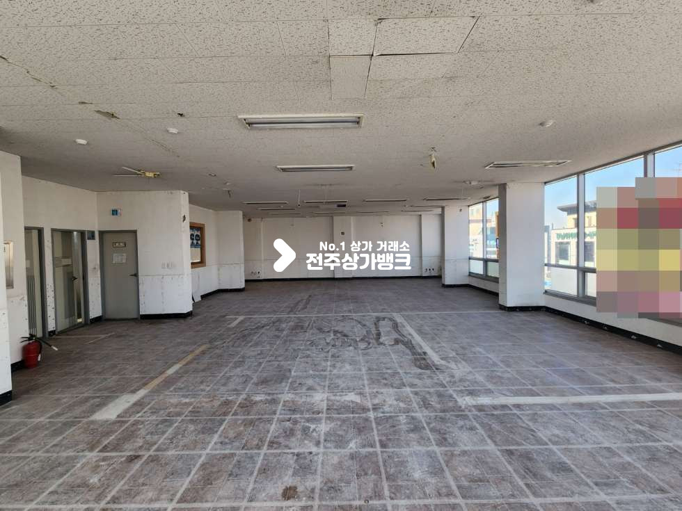 전북 전주완산구 중화산동2가 중화산동 대로변 상권의 4층 상가 즉시입주 가능합니다. 월세 매물번호 12411 사진 2
