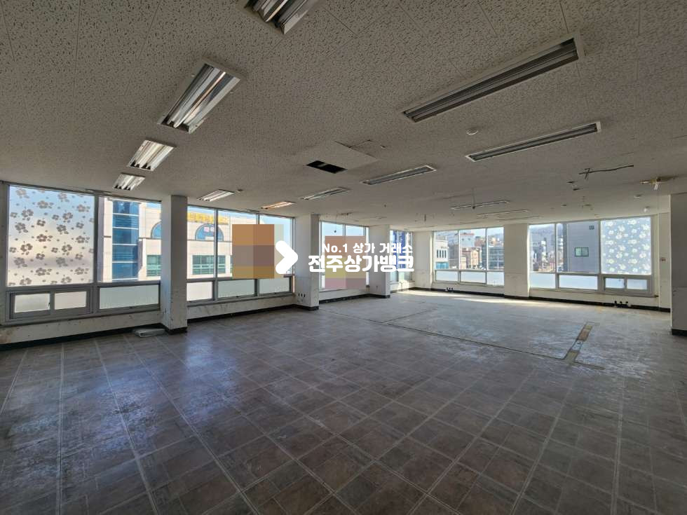 전북 전주완산구 중화산동2가 중화산동 대로변 상권의 4층 상가 즉시입주 가능합니다. 월세 매물번호 12411 사진 6
