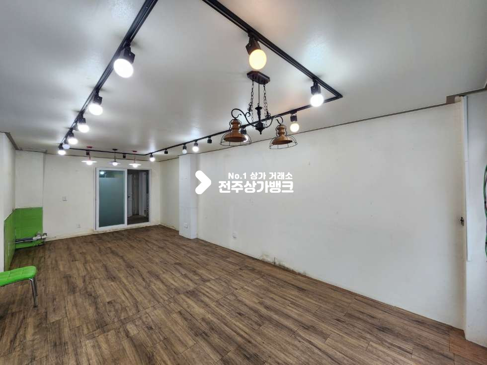 전북 전주완산구 평화동2가 평화동 저렴한월세의 넒은 평수 즉시입주 가능합니다. 월세 매물번호 12430 사진 1