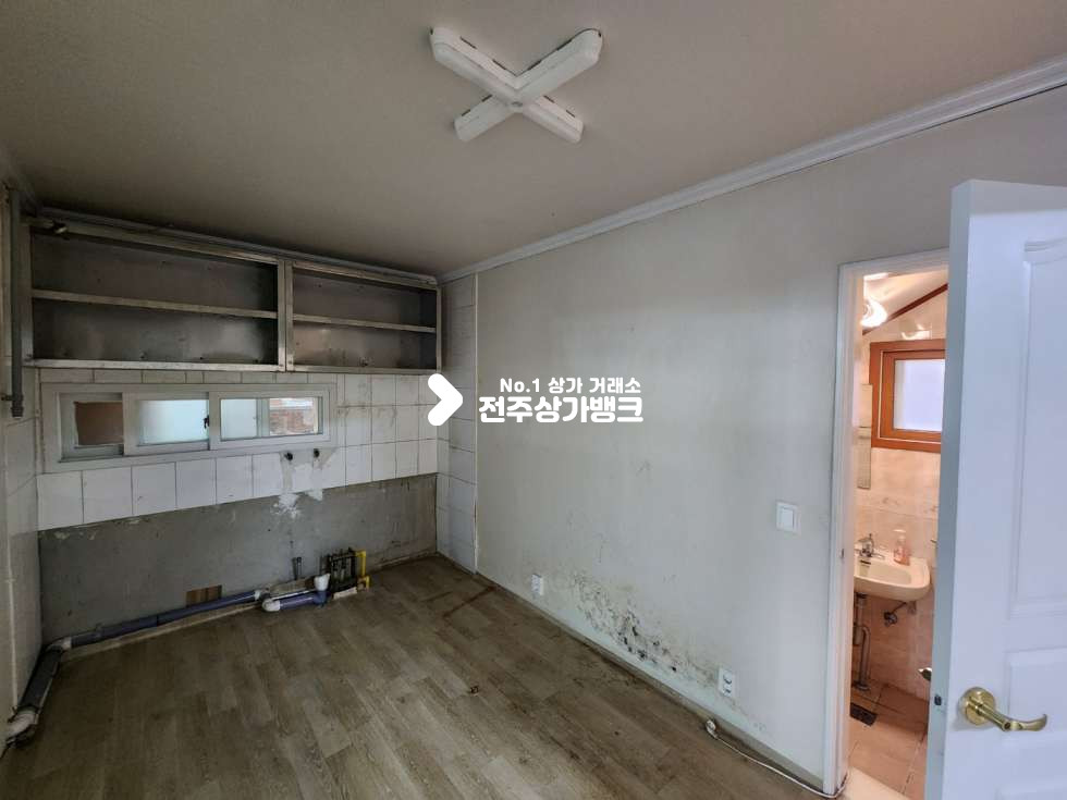 전북 전주완산구 평화동2가 평화동 저렴한월세의 넒은 평수 즉시입주 가능합니다. 월세 매물번호 12430 사진 7
