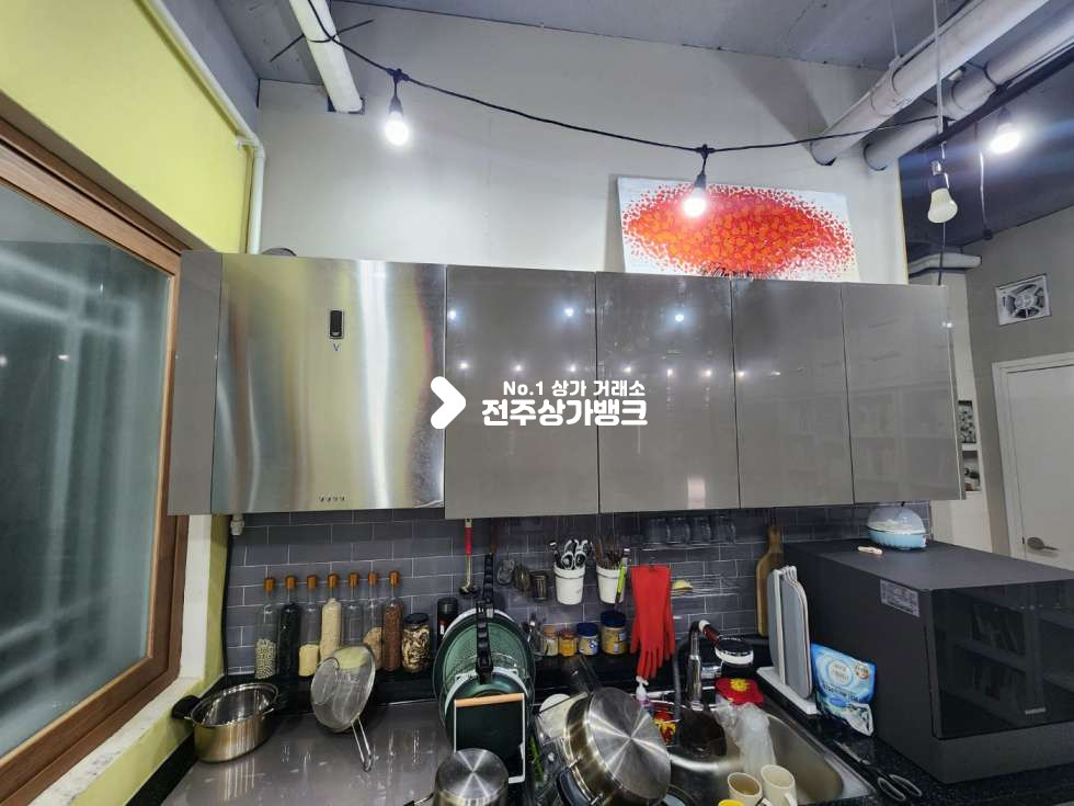 전북 전주완산구 서신동 백제로 다이소 부근 인테리어 잘되어있는 상가 협의입주가능합니다. 월세 매물번호 12431 사진 14