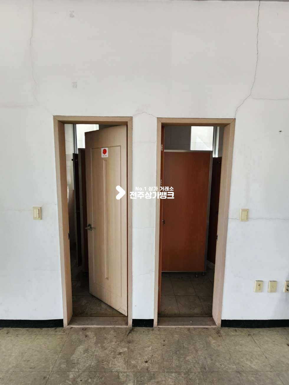 전북 전주완산구 서신동 서신동 대로변의 3층 상가 즉시입주 가능합니다. 월세 매물번호 12451 사진 7