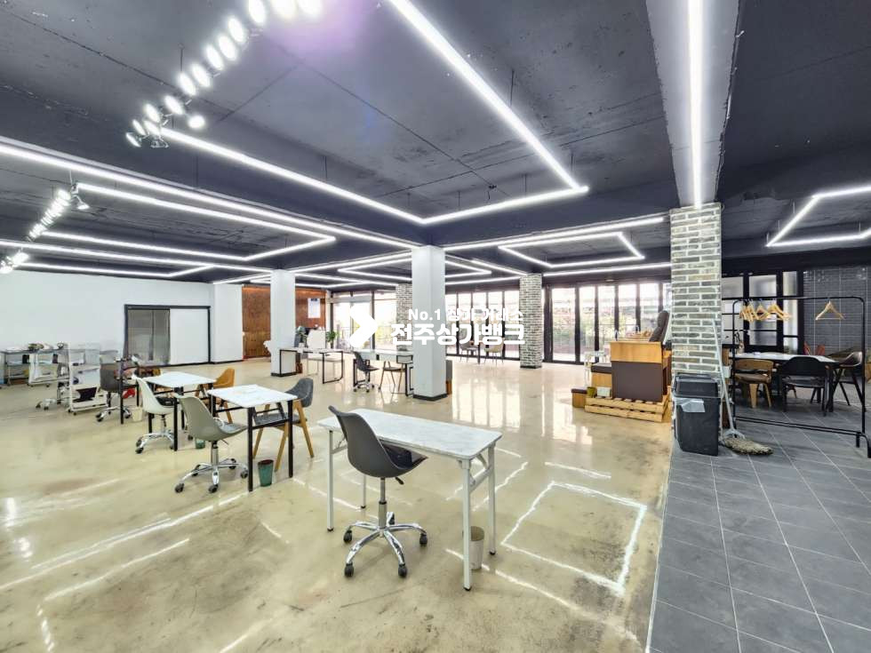 전북 전주완산구 고사동 ✔걷고싶은거리✔권리금없는1층상가✔넓은테라스✔추천매물~~!!!! 월세 매물번호 12453 사진 4