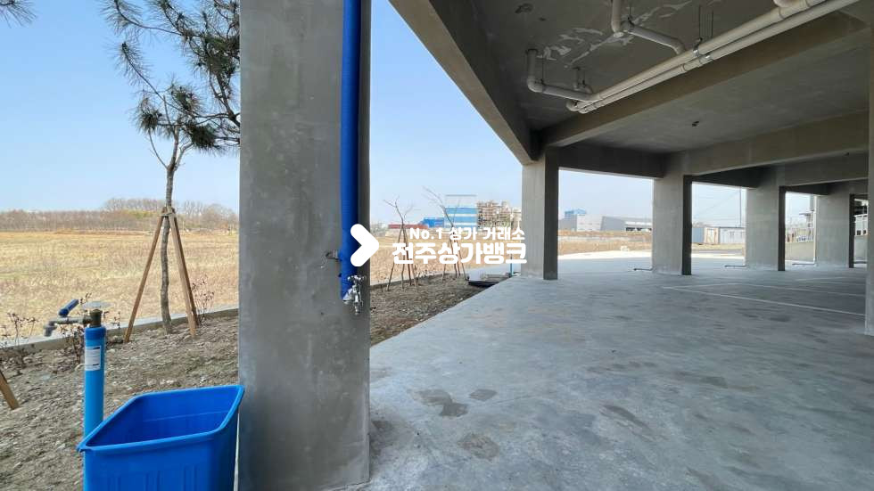 전북 전주덕진구 여의동 큰대로변✔여의동✔80평대✔창고형사무실✔자유업종추천✔ 월세 매물번호 12483 사진 2