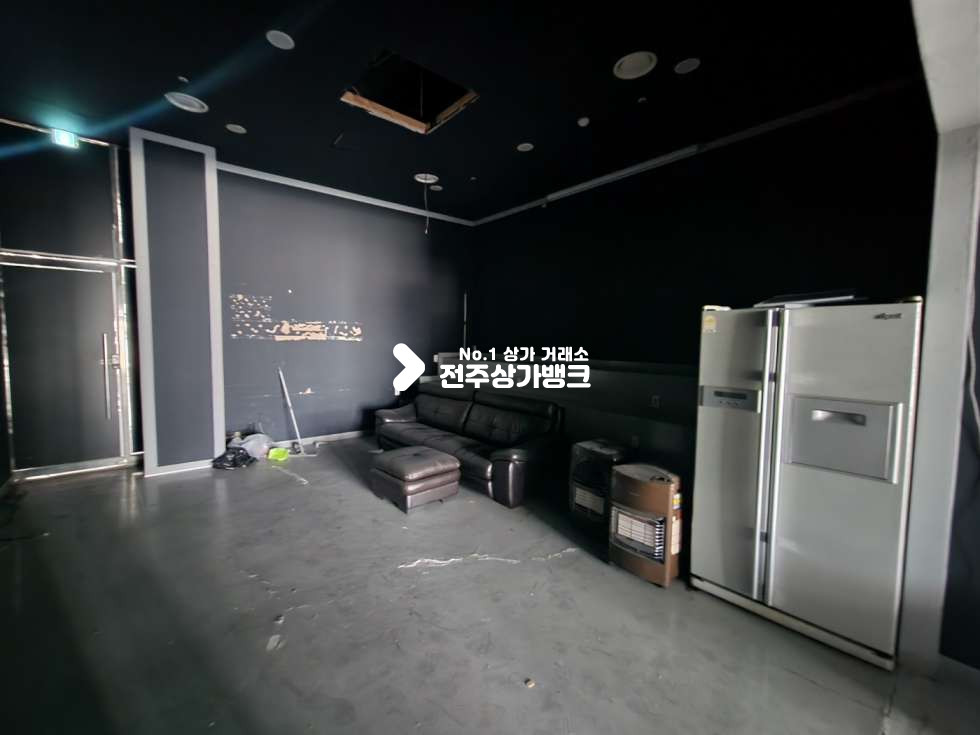 전북 전주완산구 효자동2가 채신청 &스타벅스 근처의 저렴한 1층 상가 매물 즉시입주가능합니다. 월세 매물번호 12490 사진 9