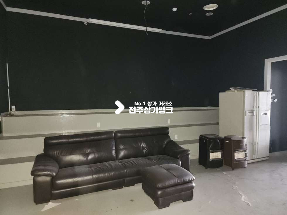 전북 전주완산구 효자동2가 채신청 &스타벅스 근처의 저렴한 1층 상가 매물 즉시입주가능합니다. 월세 매물번호 12490 사진 11