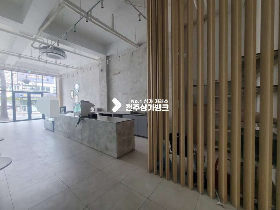 전북 전주완산구 평화동2가 (BEST)도로변 커피숍 상가입니다 엄청깨끗합니다 월세 매물번호 12474 사진 3