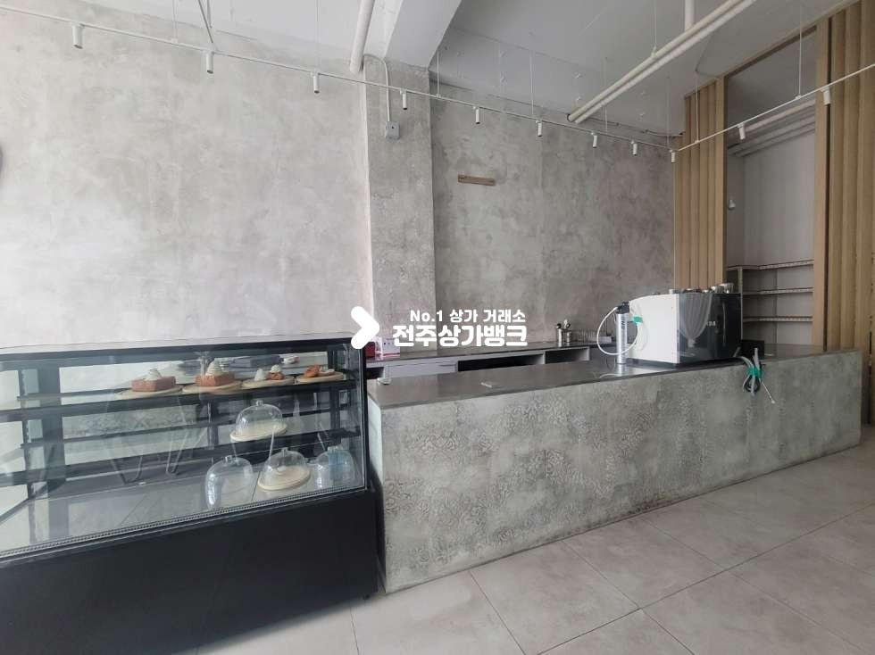 전북 전주완산구 평화동2가 (BEST)도로변 커피숍 상가입니다 엄청깨끗합니다 월세 매물번호 12474 사진 5