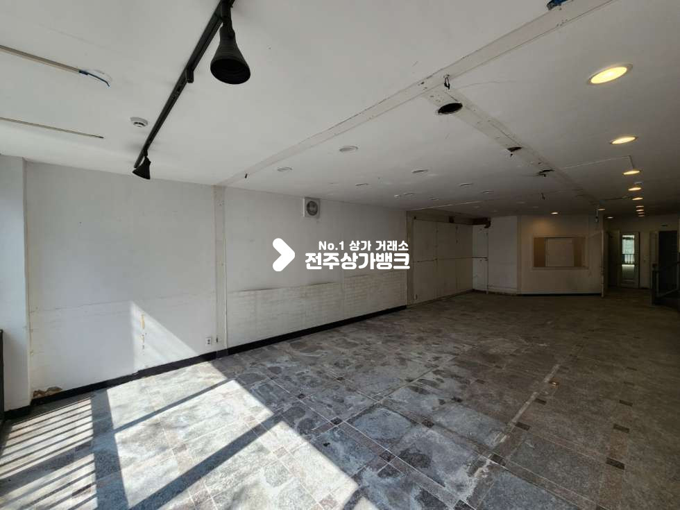 전북 전주완산구 중앙동3가 웨리단길 저렴한가격의 건물통 임대 즉시입주가능합니다 월세 매물번호 12527 사진 12
