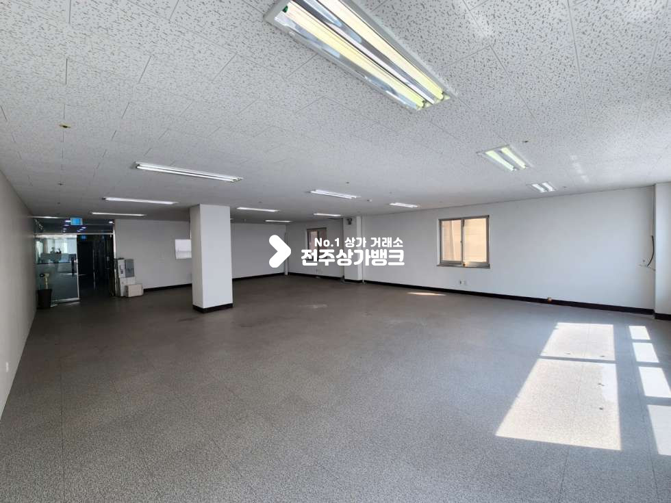 전북 전주완산구 효자동3가 효자동3가 신시가지 저렴한 상가임대 즉시입주 가능합니다. 월세 매물번호 12578 사진 2
