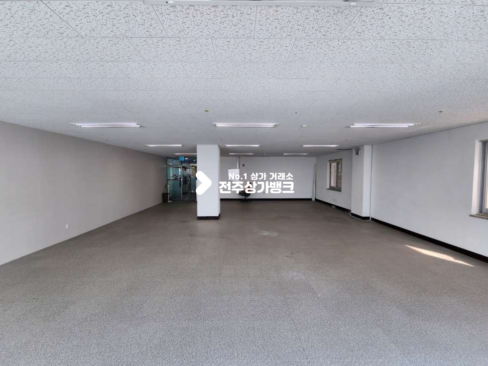전북 전주완산구 효자동3가 효자동3가 신시가지 저렴한 상가임대 즉시입주 가능합니다. 월세 매물번호 12578 사진 3
