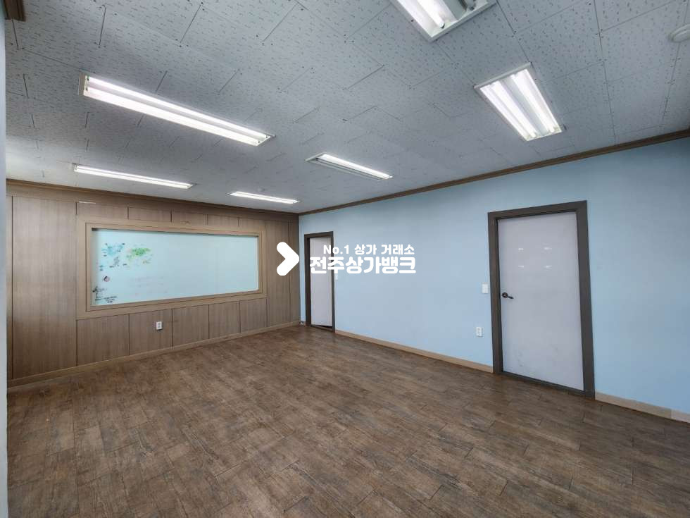 전북 전주완산구 서신동 서신동 학원 으로 강력추천드리는 매물 즉시입주 가능합니다. 월세 매물번호 12583 사진 13