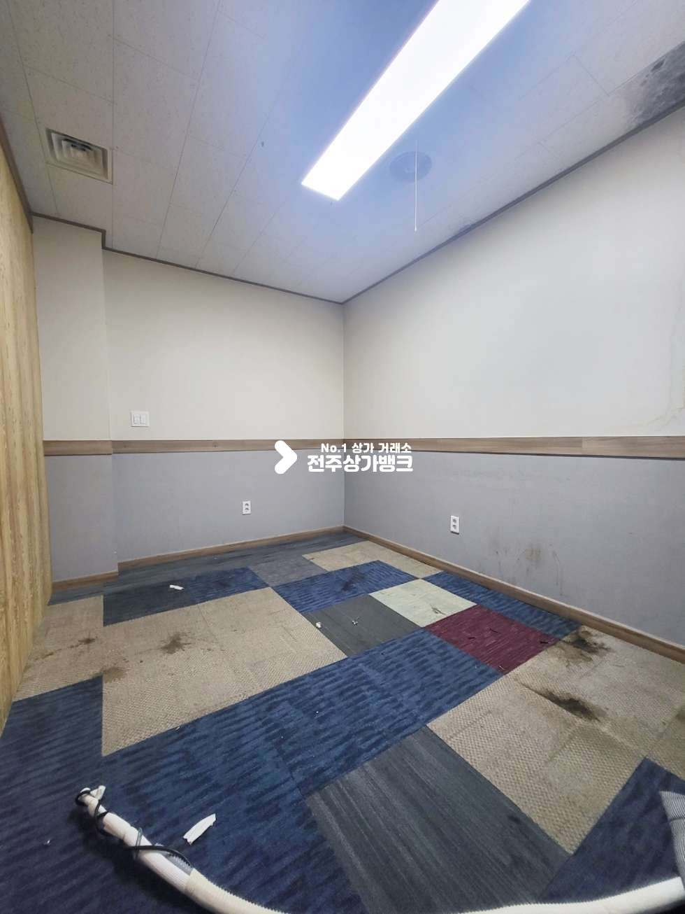 전북 전주덕진구 인후동1가 ★안골사거리 3층 넓은 상가점포매물입니다!! 유흥시설강추★ 월세 매물번호 12630 사진 10