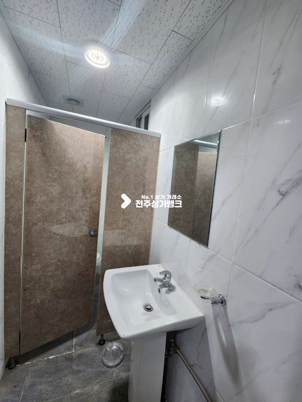 전북 전주덕진구 우아동3가 우아동3가 신축 리모델링상가 즉시입주 가능합니다. 월세 매물번호 12638 사진 9