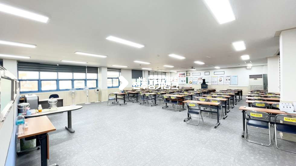 전북 전주완산구 중화산동2가 ✧✧기둥없는✧✧40평대✧✧3층상가✧✧통으로사용가능✧✧ 사무실, 교육실✧✧추천매물✧✧주차장확보✧✧ 월세 매물번호 12274 사진 1
