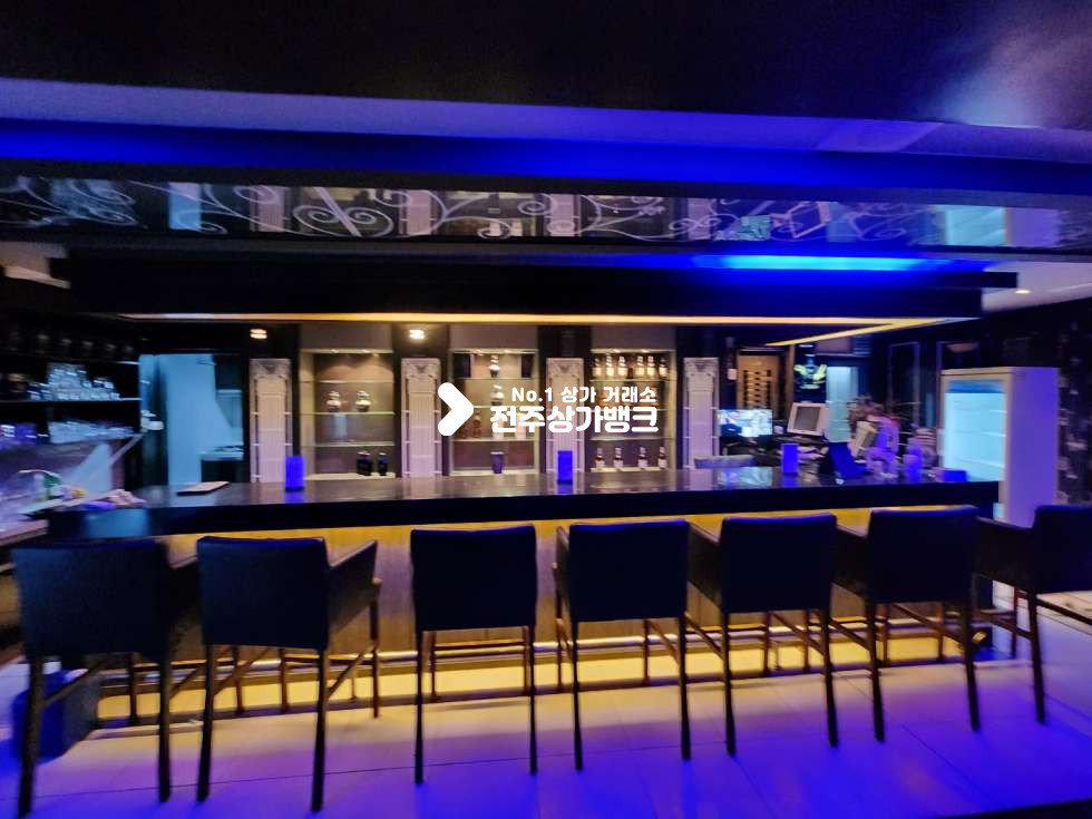 전북 전주완산구 서신동 서신동 bar 양도양수 협의입주 가능합니다. 월세 매물번호 12664 사진 2