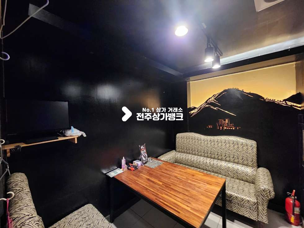 전북 전주완산구 서신동 서신동 bar 양도양수 협의입주 가능합니다. 월세 매물번호 12664 사진 11