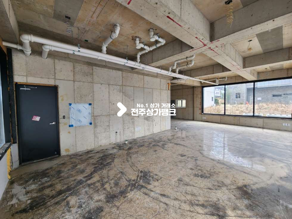 전북 전주덕진구 만성동 만성동 1층 전면,양면 채광잘들어오고 광고효과 좋은곳 즉시입주 가능합니다 월세 매물번호 12671 사진 3