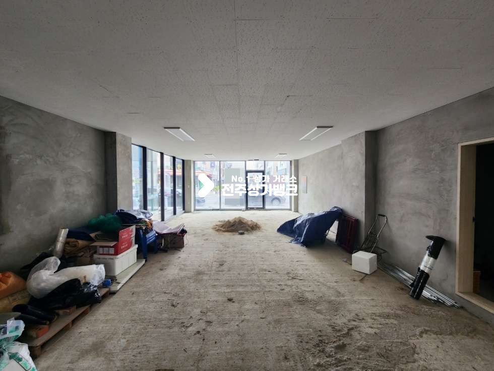 전북 전주덕진구 만성동 만성동 전용 약 40평의 넒은 상가 즉시입주 가능합니다. 월세 매물번호 12672 사진 5