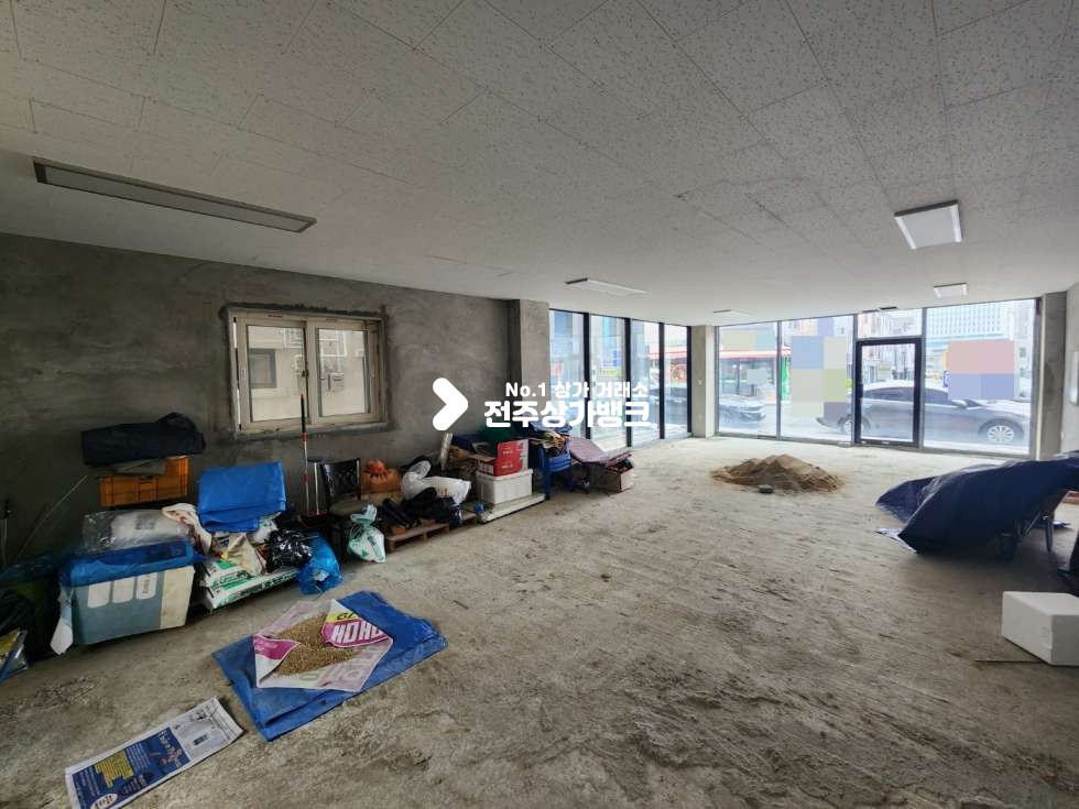 전북 전주덕진구 만성동 만성동 전용 약 40평의 넒은 상가 즉시입주 가능합니다. 월세 매물번호 12672 사진 6