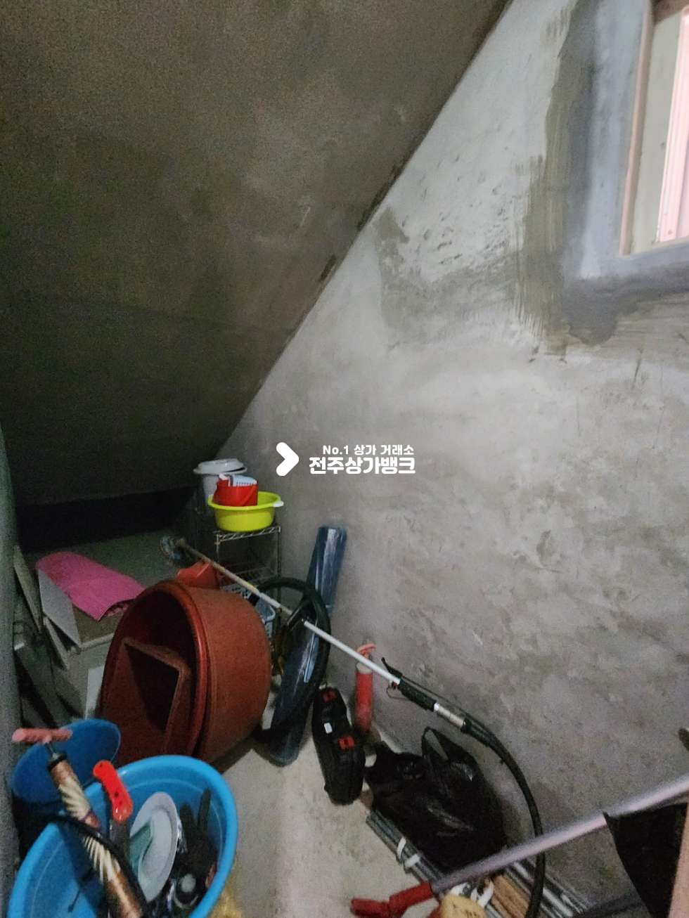 전북 전주덕진구 만성동 만성동 전용 약 40평의 넒은 상가 즉시입주 가능합니다. 월세 매물번호 12672 사진 7