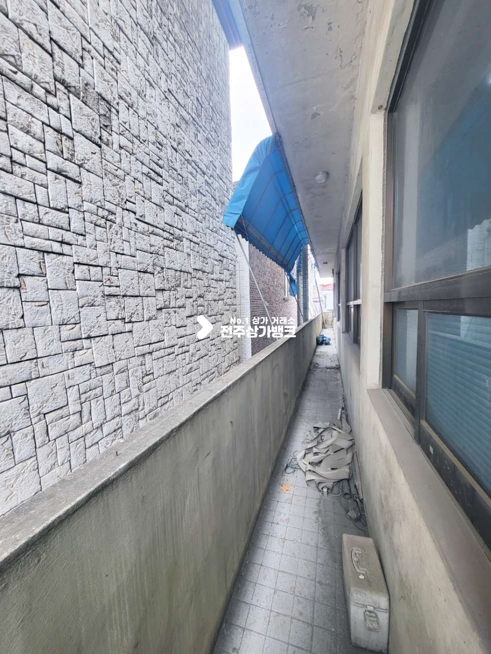 전북 전주덕진구 우아동3가 ★전주역앞 첫마중길 대로변 넓은사무실로 모십니다!★ 월세 매물번호 12702 사진 9