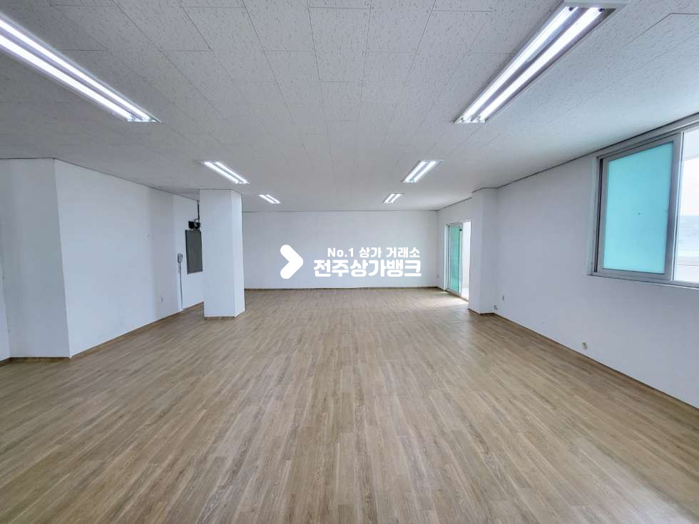 전북 전주덕진구 인후동1가 ★인후초인근 대로변 넓은 사무실로 모십니다!! ★ 월세 매물번호 12713 사진 3
