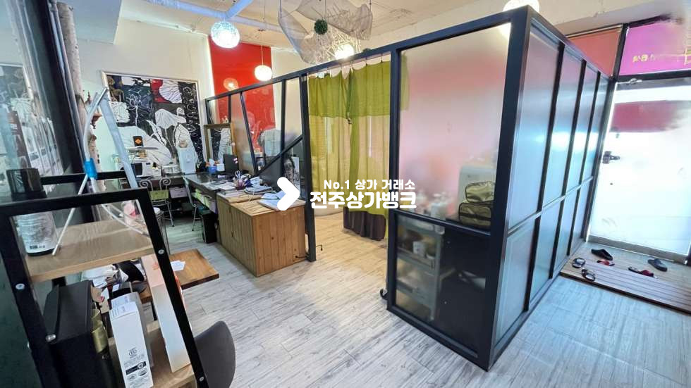 전북 전주완산구 중화산동2가 ✨중화산동✨25평✨미용업✨추천상가✨ 월세 매물번호 12738 사진 1