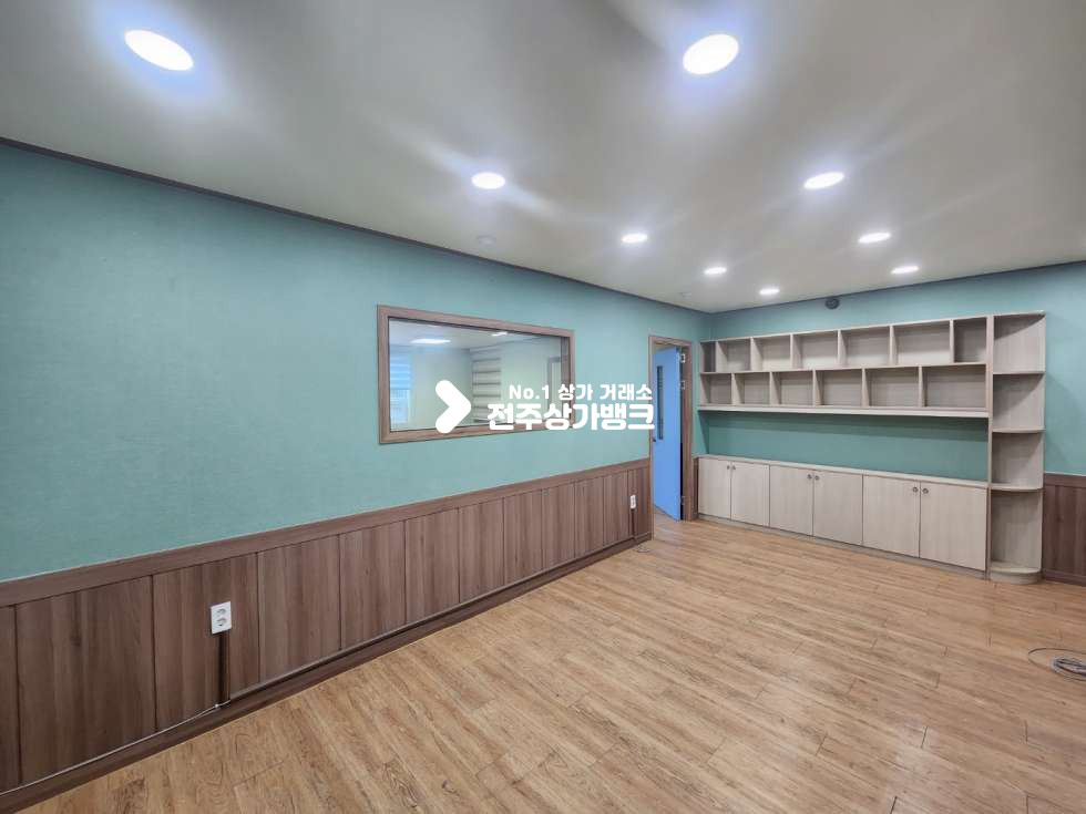 전북 전주완산구 중화산동2가 저렴한 월세 시설완비,칸막이되어있는 상가 중화산동의 대로변 !! 즉시입주가능합니다. 월세 매물번호 12744 사진 3