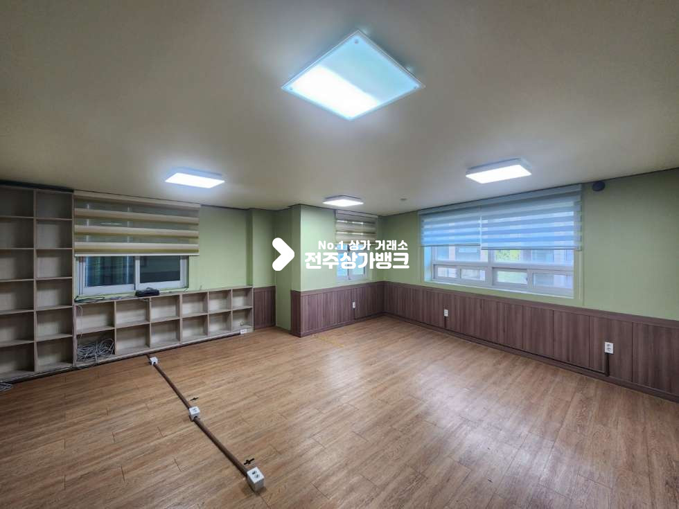 전북 전주완산구 중화산동2가 저렴한 월세 시설완비,칸막이되어있는 상가 중화산동의 대로변 !! 즉시입주가능합니다. 월세 매물번호 12744 사진 6