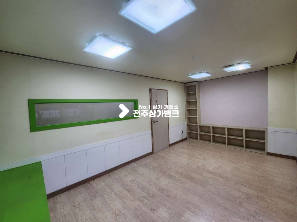 전북 전주완산구 중화산동2가 중화산동2가 저렴한 월세 컨디션좋은 대로변의상가 즉시입주 가능합니다. 월세 매물번호 12745 사진 5