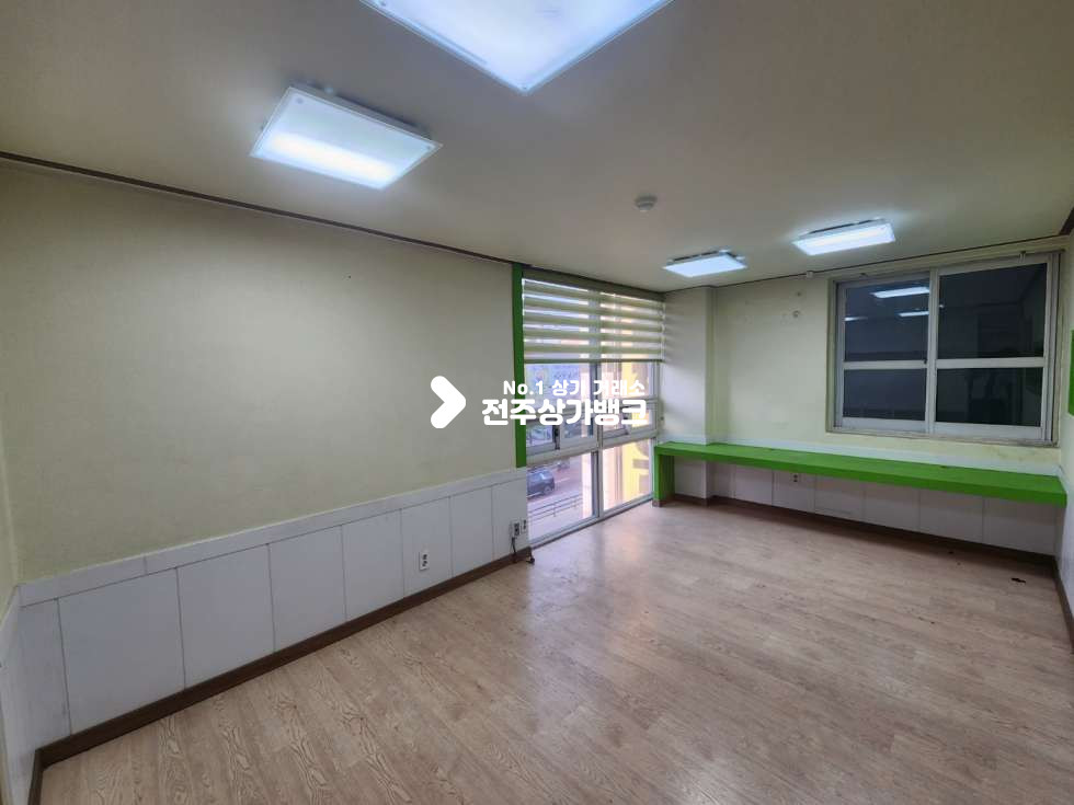전북 전주완산구 중화산동2가 중화산동2가 저렴한 월세 컨디션좋은 대로변의상가 즉시입주 가능합니다. 월세 매물번호 12745 사진 6