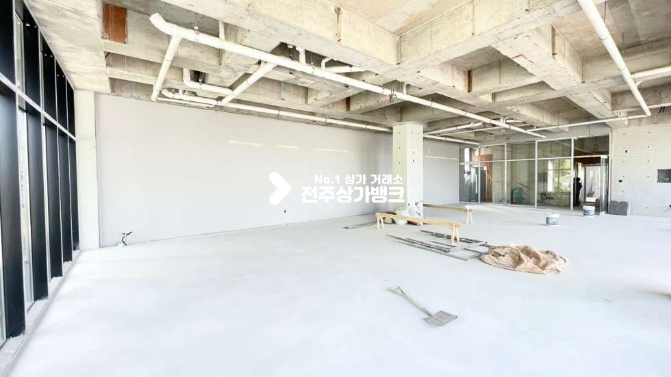 전북 전주완산구 남노송동 테라스와✔️뷰가좋은2층✔️신축✔️첫입주✔️디져트카페추천✔️20평분할가능~ 월세 매물번호 12694 사진 4