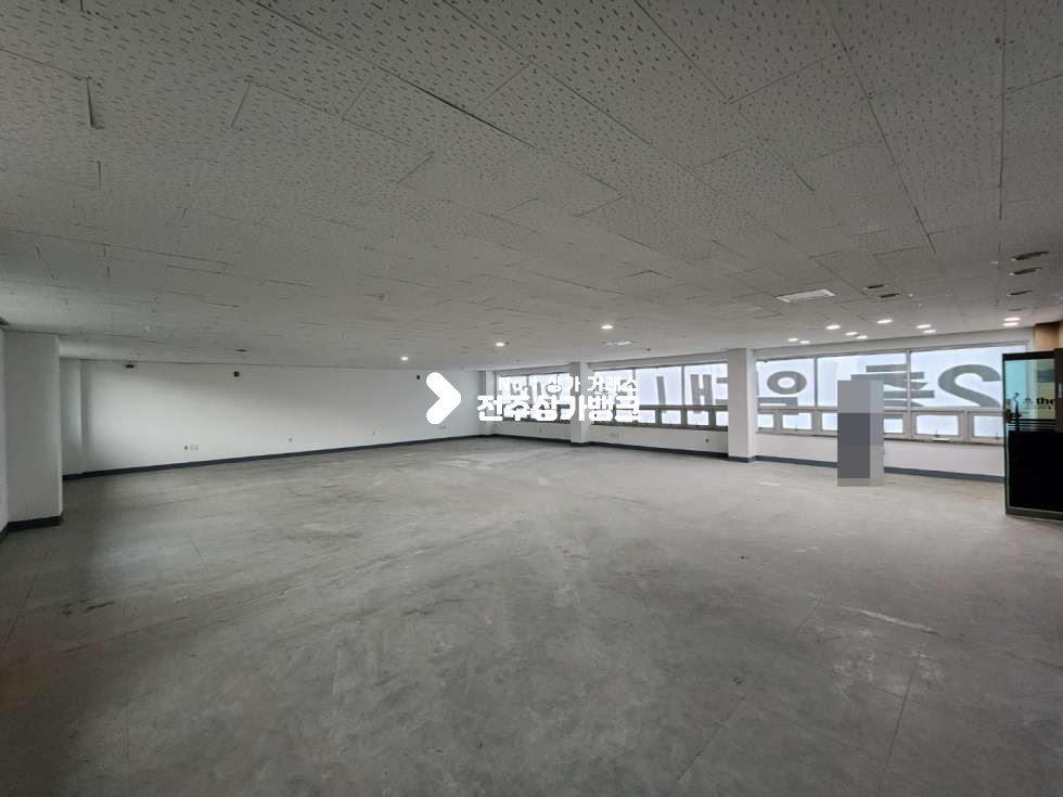 전북 전주완산구 중화산동2가 중화산동2가 대로변 2층상가 즉시입주 가능합니다. 월세 매물번호 12776 사진 3