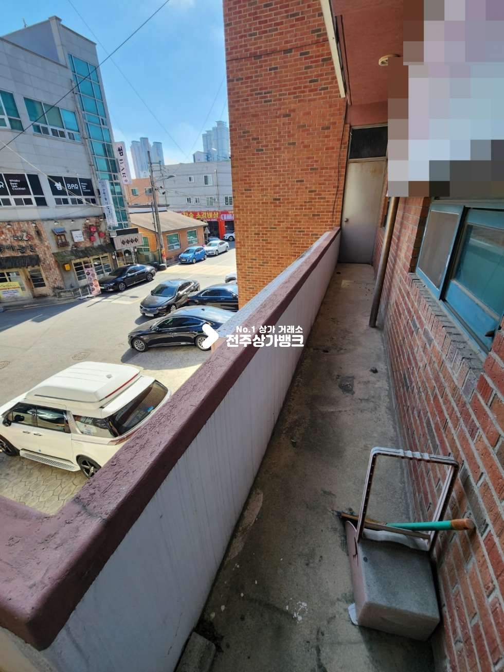 전북 전주완산구 중화산동2가 중화산동 메인거리 중 사거리 코너자리 2층 즉시입주 가능합니다. 월세 매물번호 12786 사진 9